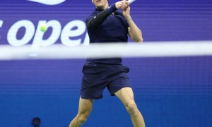 原创 
            连续5站大满贯跻身决赛有多难？辛纳比肩三巨头，成历史第4人