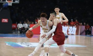孙铭徽21+6开启暴走模式 末节掀21-5超级攻击波