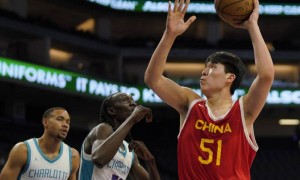 杨瀚森表现惊艳引关注 三支NBA球队总经理打来电话