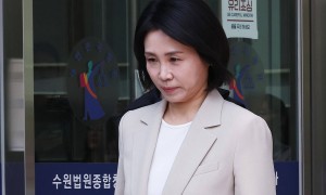 韩总统大选在即，李在明妻子因“公款吃喝”被判罚款150万韩元