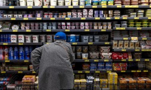 美国消费者信心指数创4月以来最低水平