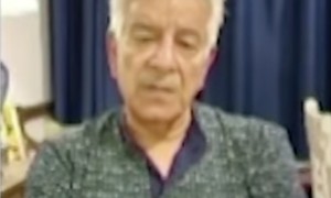 巴基斯坦国防部长警告阿富汗:任何针对巴基斯坦的袭击都将招致巴方50倍强度的回应