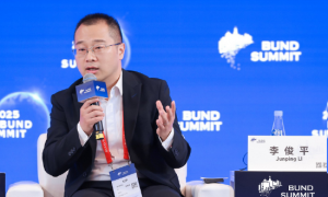 李俊平从互联网浪潮看中国AI破局:投资、应用与开源生态三重驱动