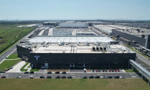 汽车数据,竟在“左右互博”?数据安全成智能汽车“底线”